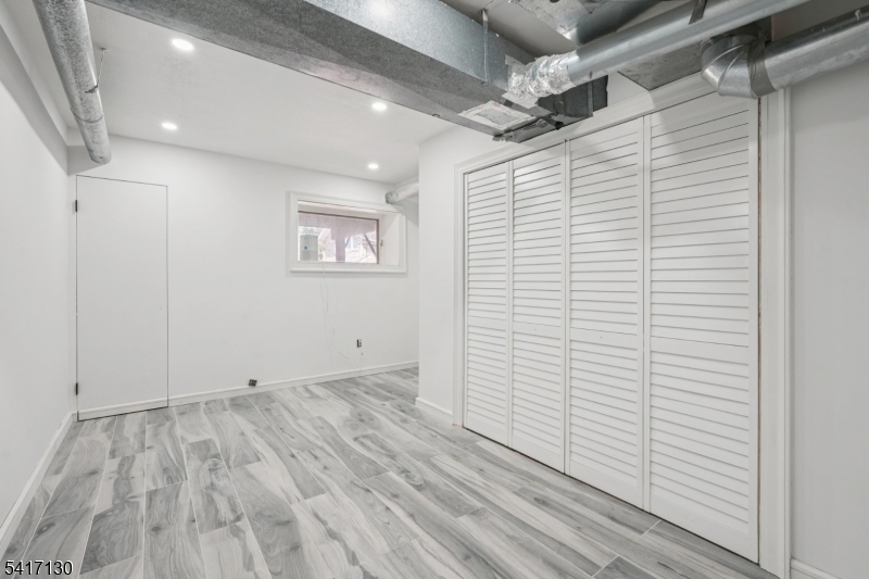 Crystal Woods - Residential