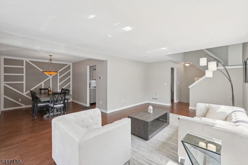 Crystal Woods - Residential