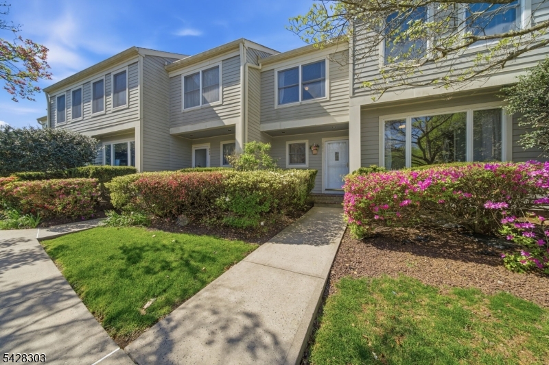 Condo/Coop/Townhouse - Residential