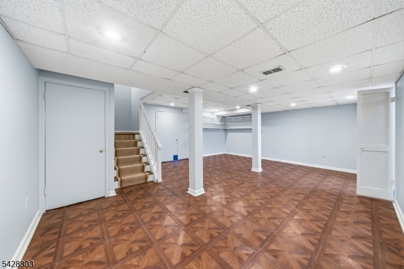 Condo/Coop/Townhouse - Residential