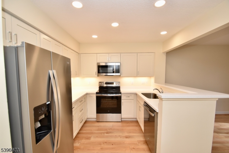 BERKSHIRE RIDGE - Residential Lease