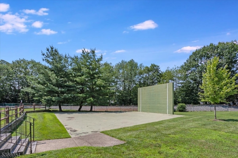 The Meadows At Roxbury - Residential