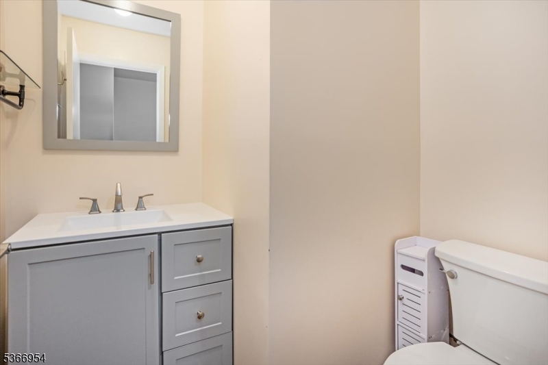 The Meadows At Roxbury - Residential