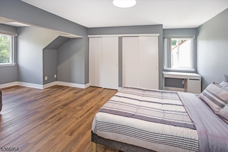 The Meadows At Roxbury - Residential