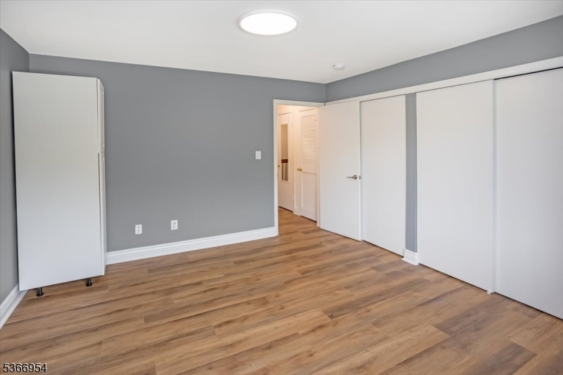 The Meadows At Roxbury - Residential