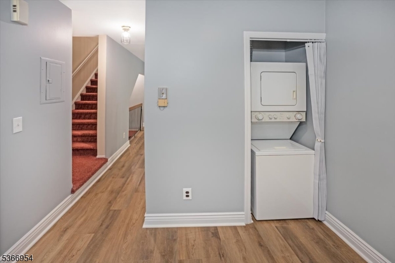 The Meadows At Roxbury - Residential