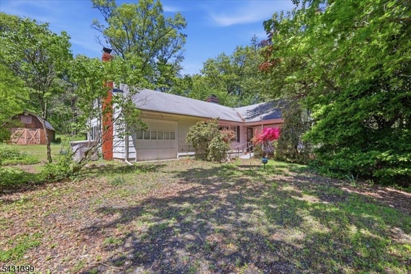 9 ROOSEVELT RD, WHITEHOUSE STATION, NJ 08889 - Image cd93e0bc2ccd1636dfe74a6015f83831/161076320