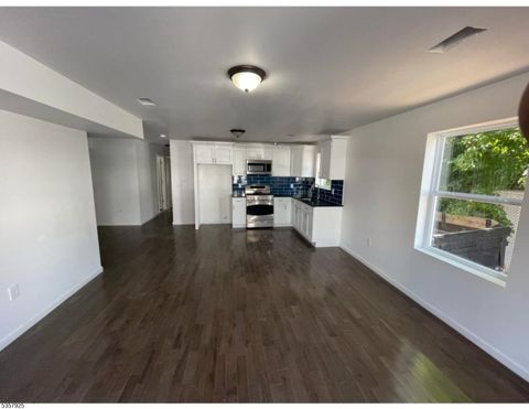 152 Sherman Ave 2 Newark City NJ 07114