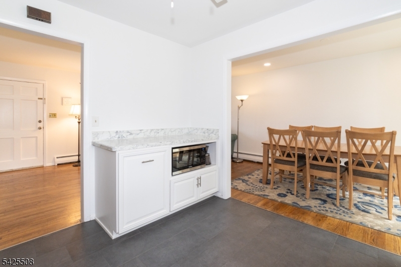 Ironia - Residential