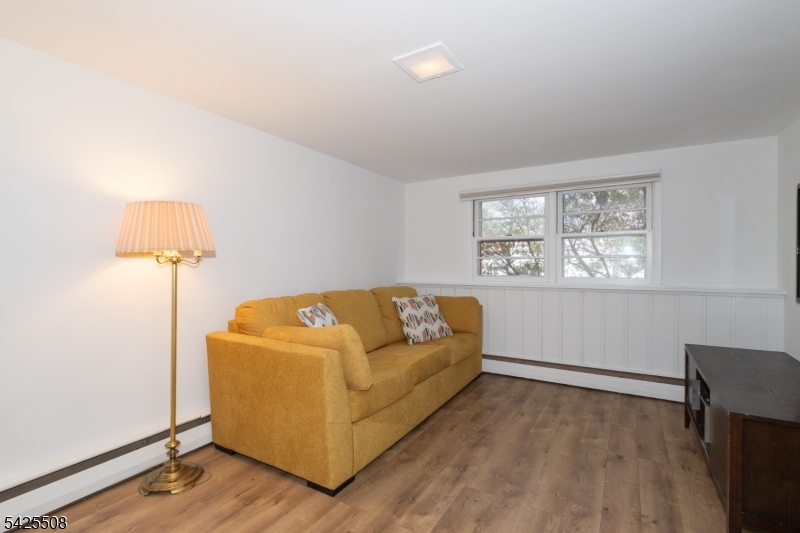 Ironia - Residential