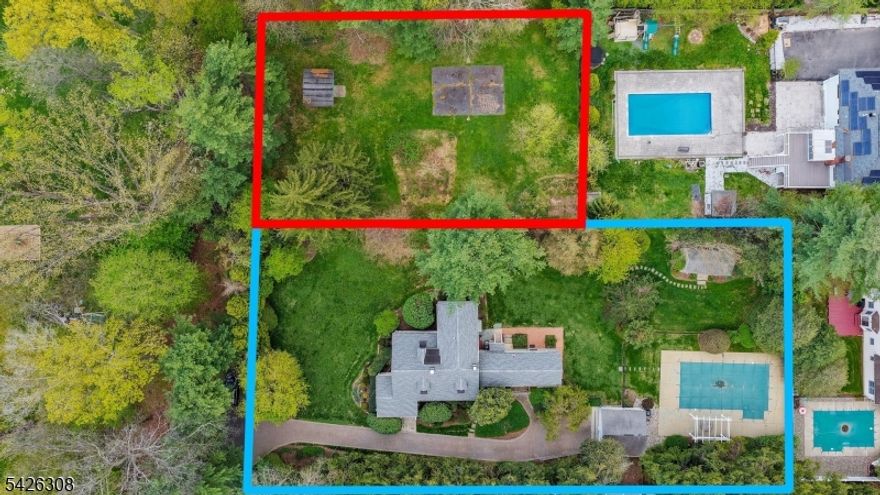 1006 is a vacant, buildable lot (about 1/3 acre.) This lot can support ABOUT a 2500SF footprint. Please also see MLS#: 4022490 for 1018 Leland Ave. Home and land can be purchased together or separately.