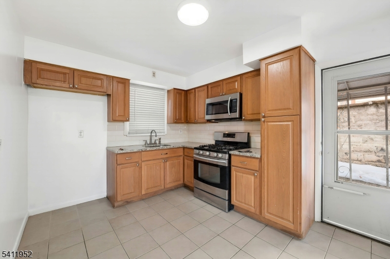 Hillcrest - Residential Income