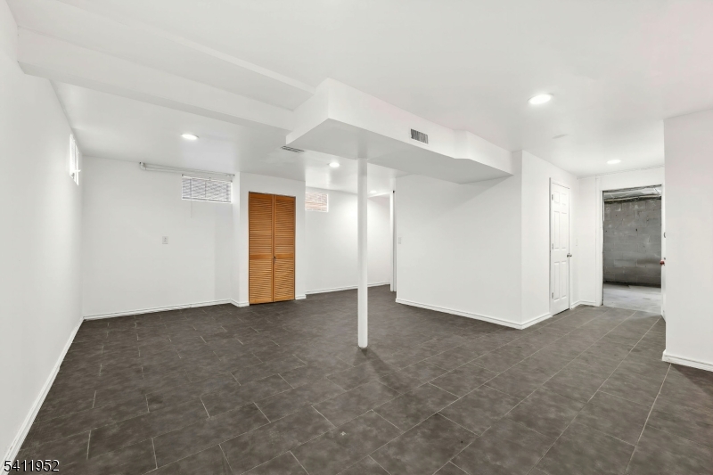 Hillcrest - Residential Income