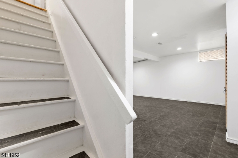 Hillcrest - Residential Income