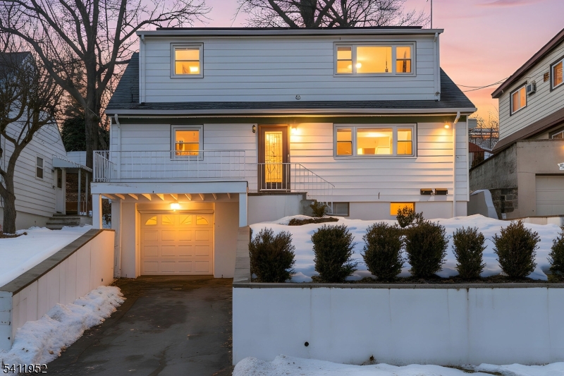 Hillcrest - Residential Income