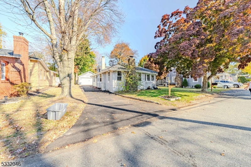 INDIAN LAKE - Residential