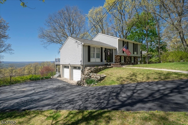LAKE PANORAMA - Residential