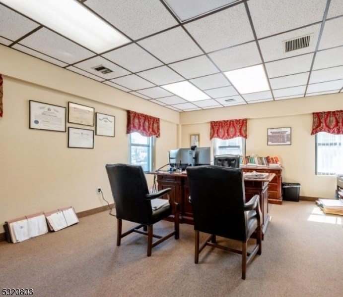 Somerville Boro, New Jersey 08876, United States, ,Commercial,Pending,18020