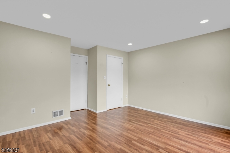 Brookview - Residential