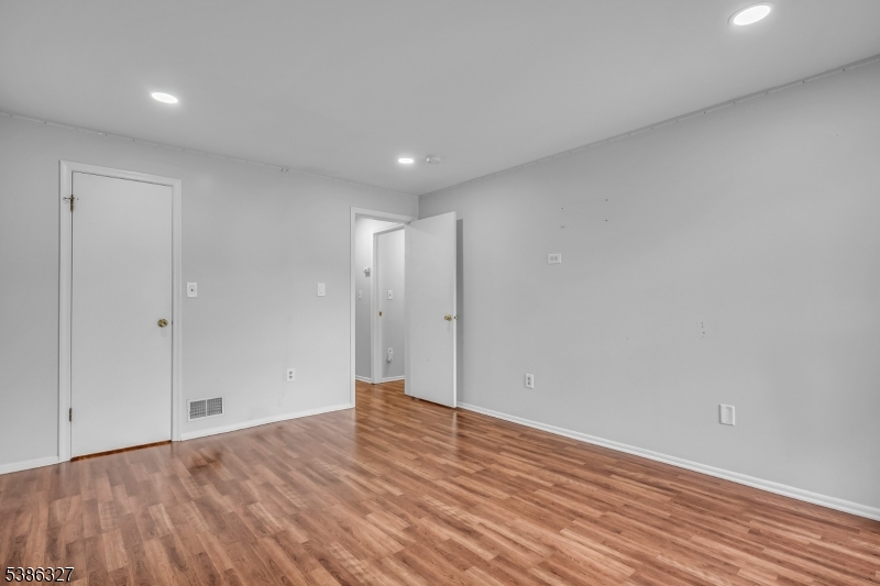 Brookview - Residential