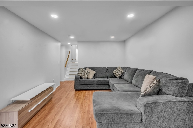 Brookview - Residential