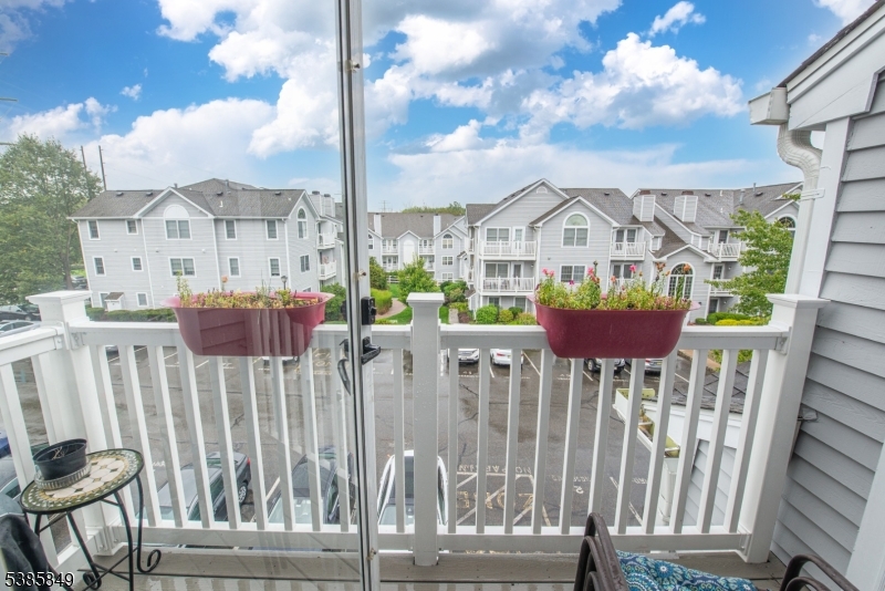 Montville Chase - Residential