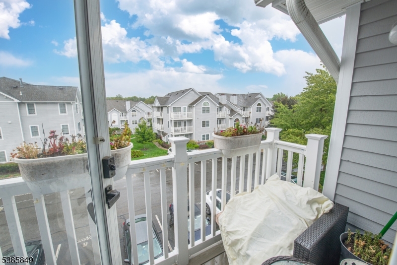 Montville Chase - Residential