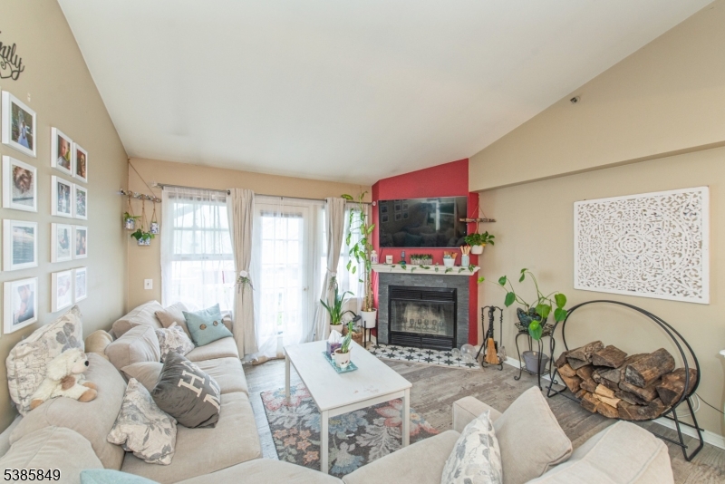 Montville Chase - Residential