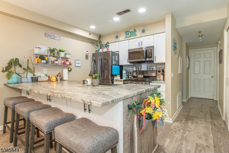 Montville Chase - Residential