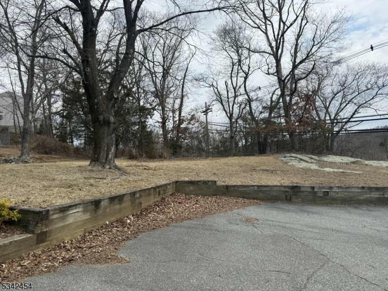 103 Green Pond Rd