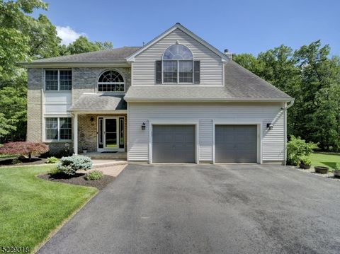 MLS: 3950084