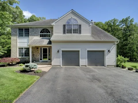 22 Lazarus Dr, Roxbury Twp., NJ 07852 - MLS#: 3950084