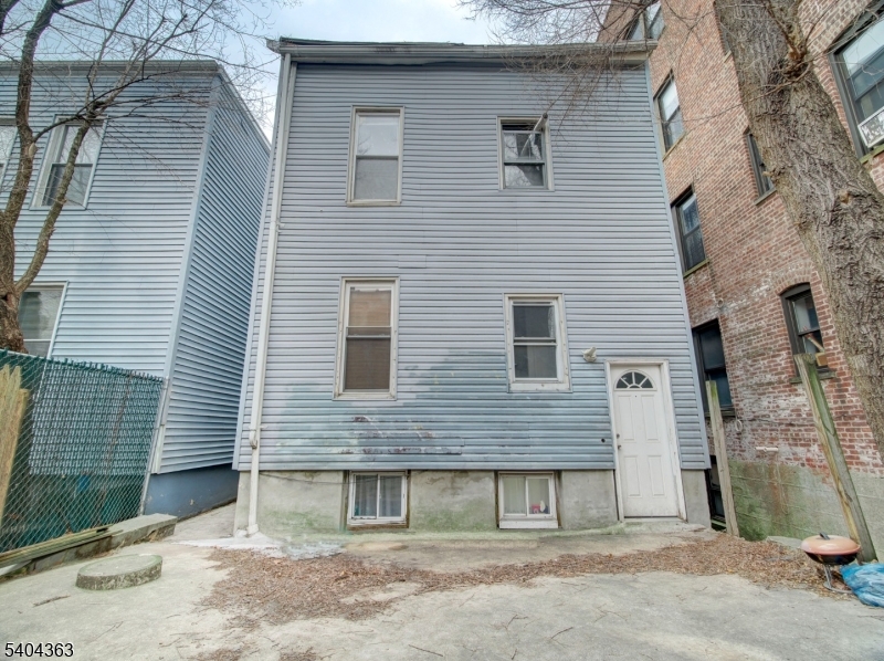 West Bergen - Residential Income