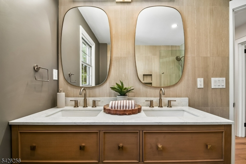 Gregory - Residential