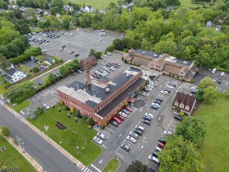 Old Egg Auction - Commercial Lease