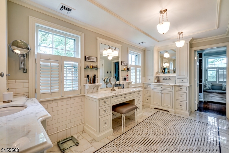 Knollwood - Residential