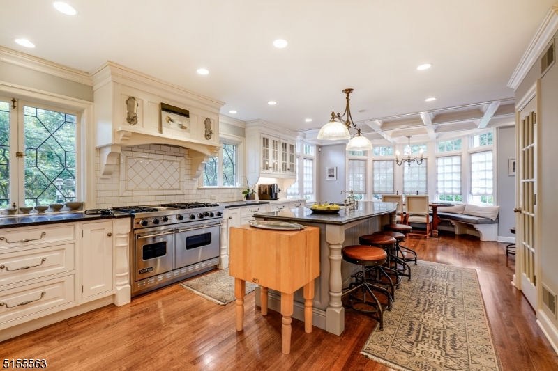 Knollwood - Residential