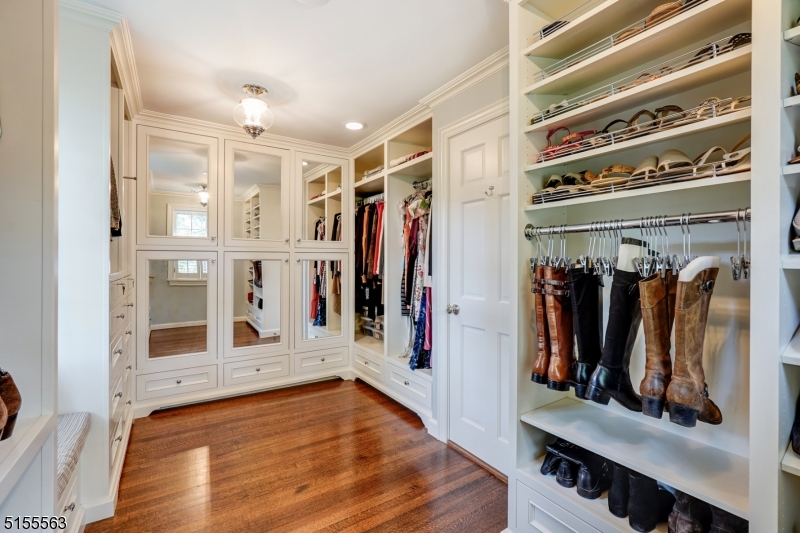 Knollwood - Residential