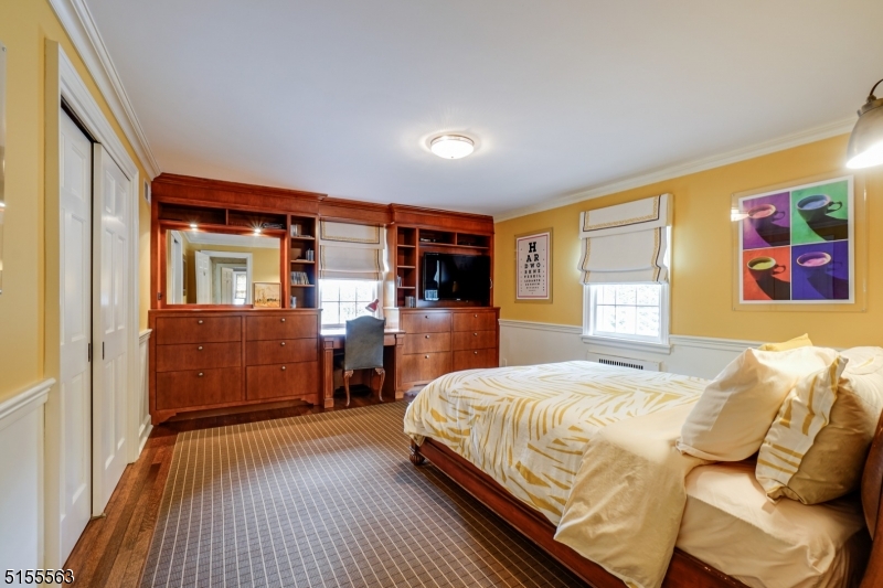 Knollwood - Residential