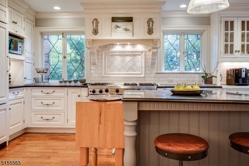 Knollwood - Residential