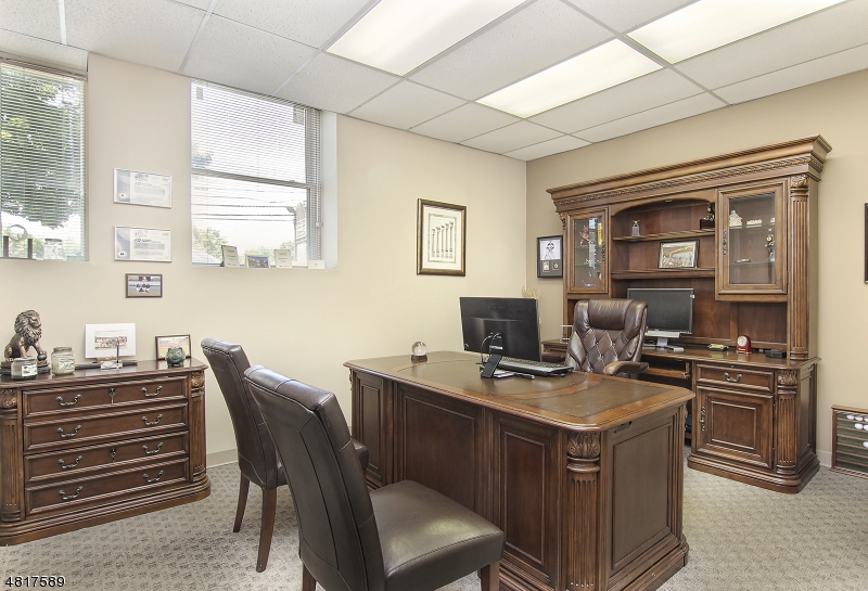 Main St - Commercial Sale