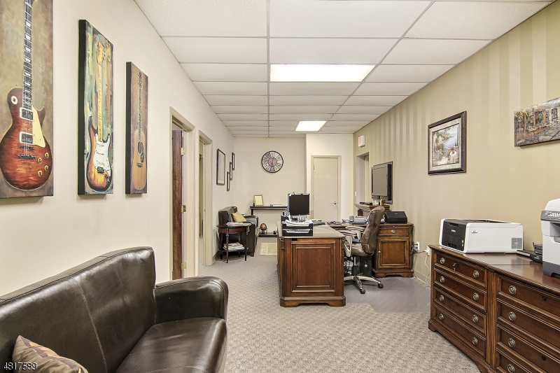 Main St - Commercial Sale