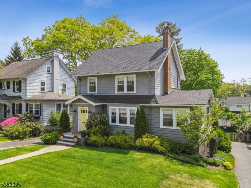 446 Ridgewood Rd