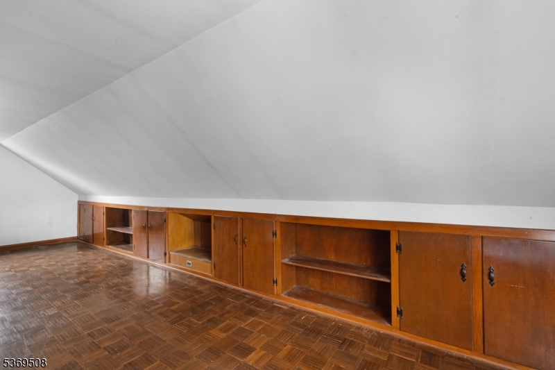 8th Ward - Residential