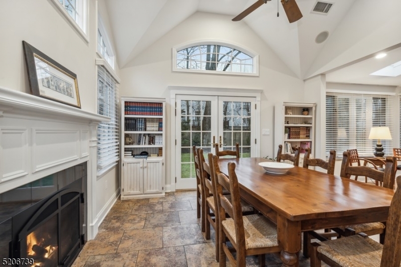 Poets Section - Country Clu - Residential