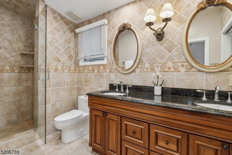 Poets Section - Country Clu - Residential