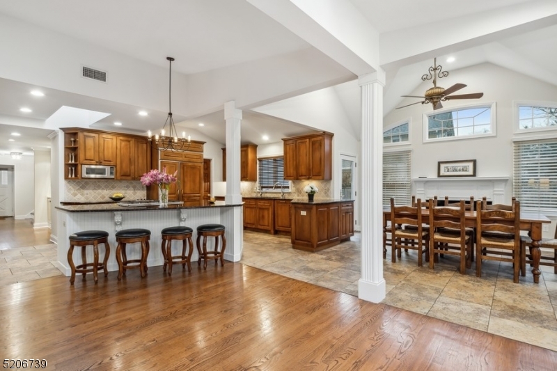 Poets Section - Country Clu - Residential