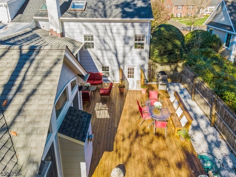 Poets Section - Country Clu - Residential