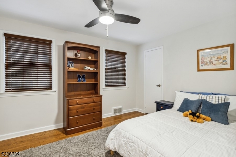 Poets Section - Country Clu - Residential