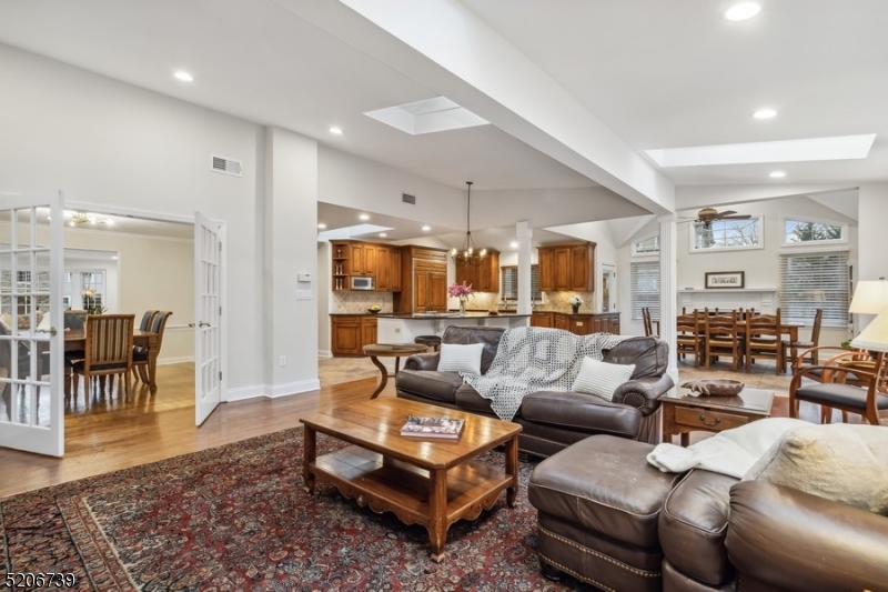 Poets Section - Country Clu - Residential